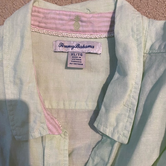 Tommy Bahama button down - Picture 2 of 5